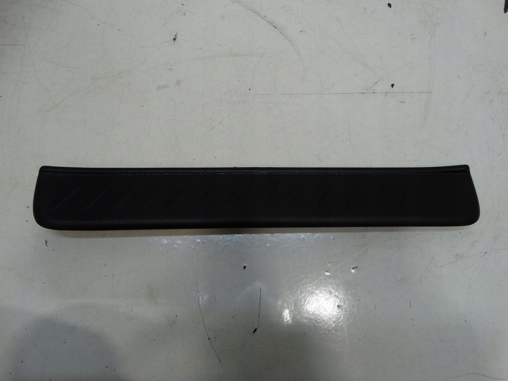 фото №1, Молдинг порог наружная правый задняя kia carens iv 85888-a4000