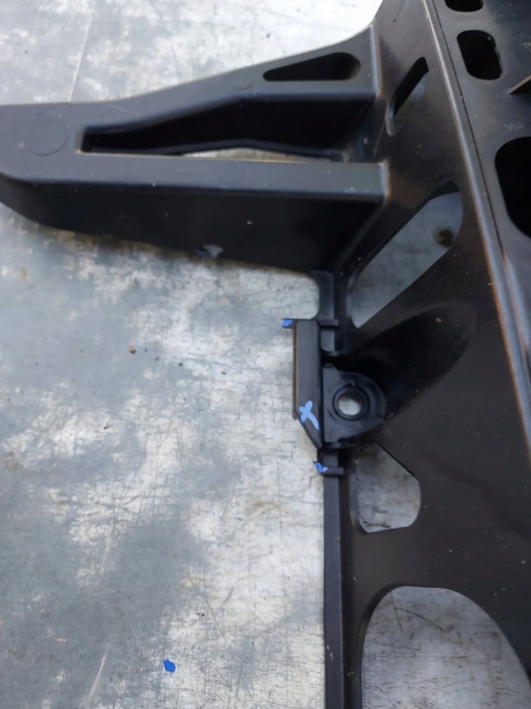 фото №8, Bmw x5 e70 направляющая каркас кронштейн бампера заднего задняя