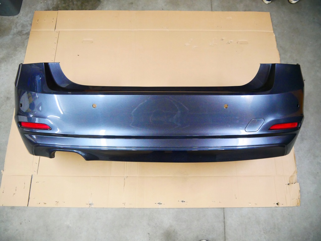 фото №1, Bmw f30 lci lift бампер задня задній pdc b39 mineralgrau відбивач заглушка