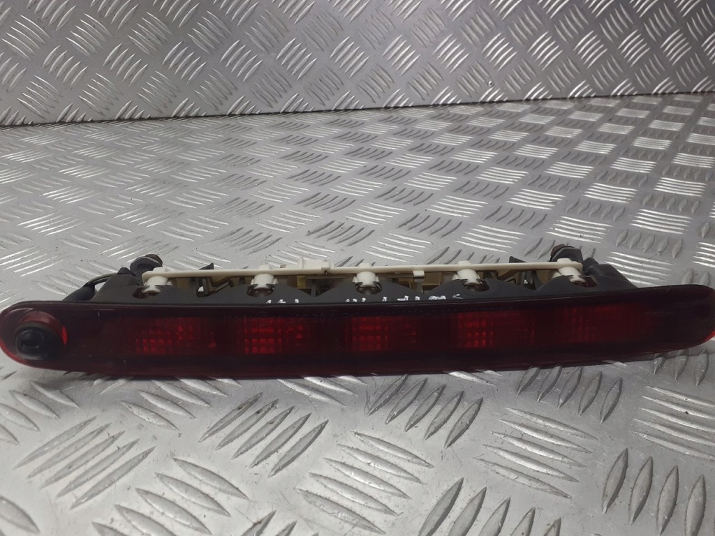 фото №1, Свет стоп-сигнал suzuki swift iii 35810-63j0