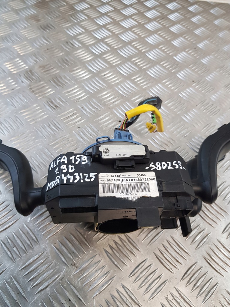 Перемикач підрульовий  стрічка 0265005499 01560722040 alfa romeo 159 європа Ціна