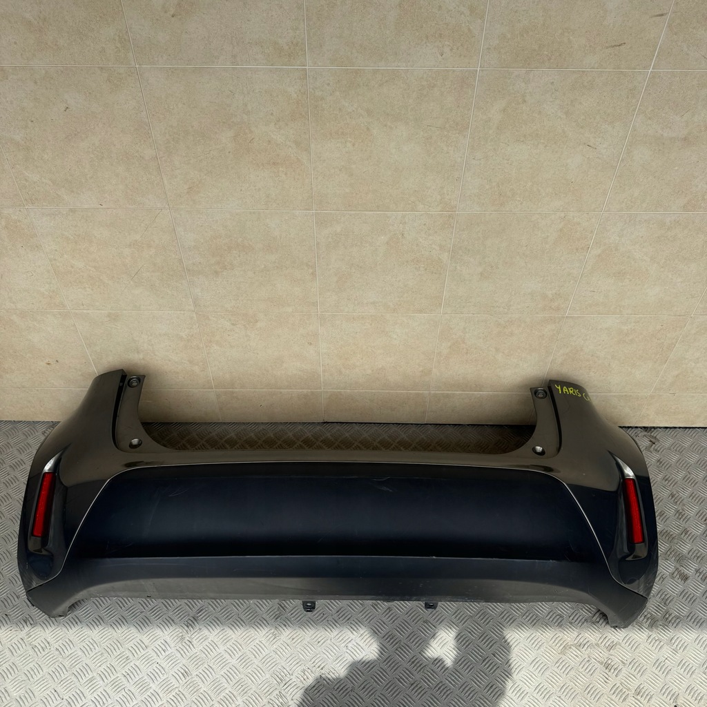 фото №1, Бампер задній kompletny toyota yaris cross 2023 rok hybrid