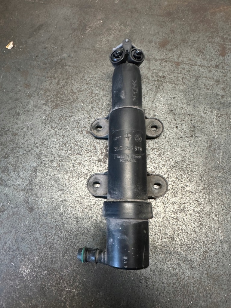 фото №1, Омыватель фары левый 3u0955979 skoda superb 2 ii 08-13