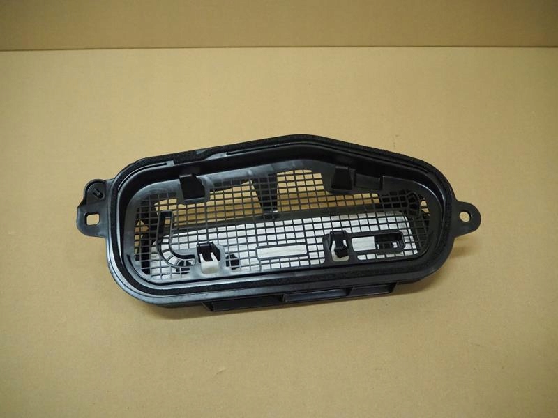 фото №1, Решётка впуск жабо peugeot 2008 ii