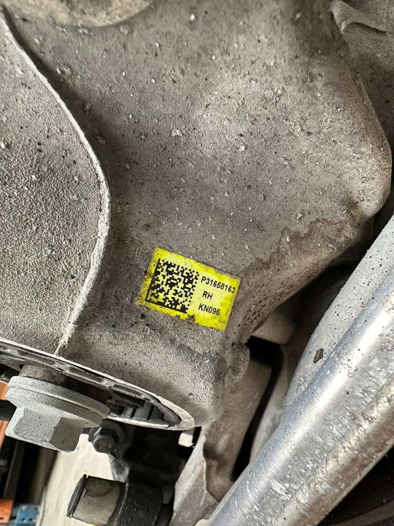 фото №11, Volvo v60 cross & country awd подвеска правое задние рычаг поворотный кулак