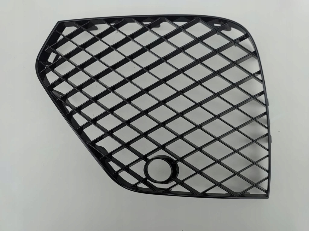 Купить Bentley bentayga рестайлинг  решётка решётка радиатора бампера левая 6722