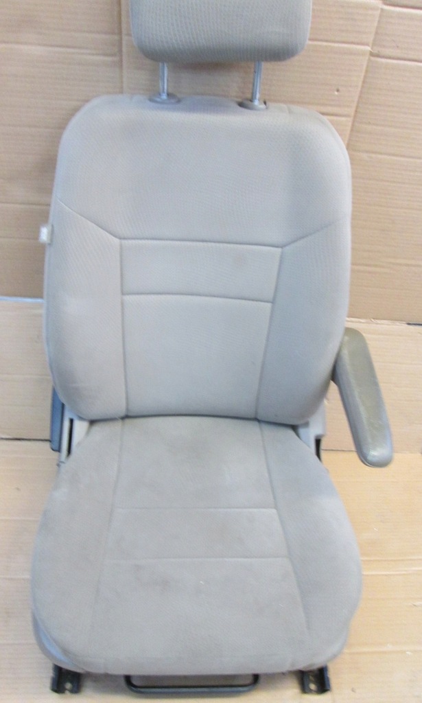фото №11, Chrysler town country 11- сиденье перед левый правый dodge grand caravan