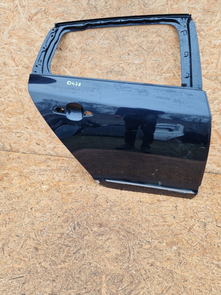 фото №1, Volvo v60 kombi дверь правое задняя задние 31424600