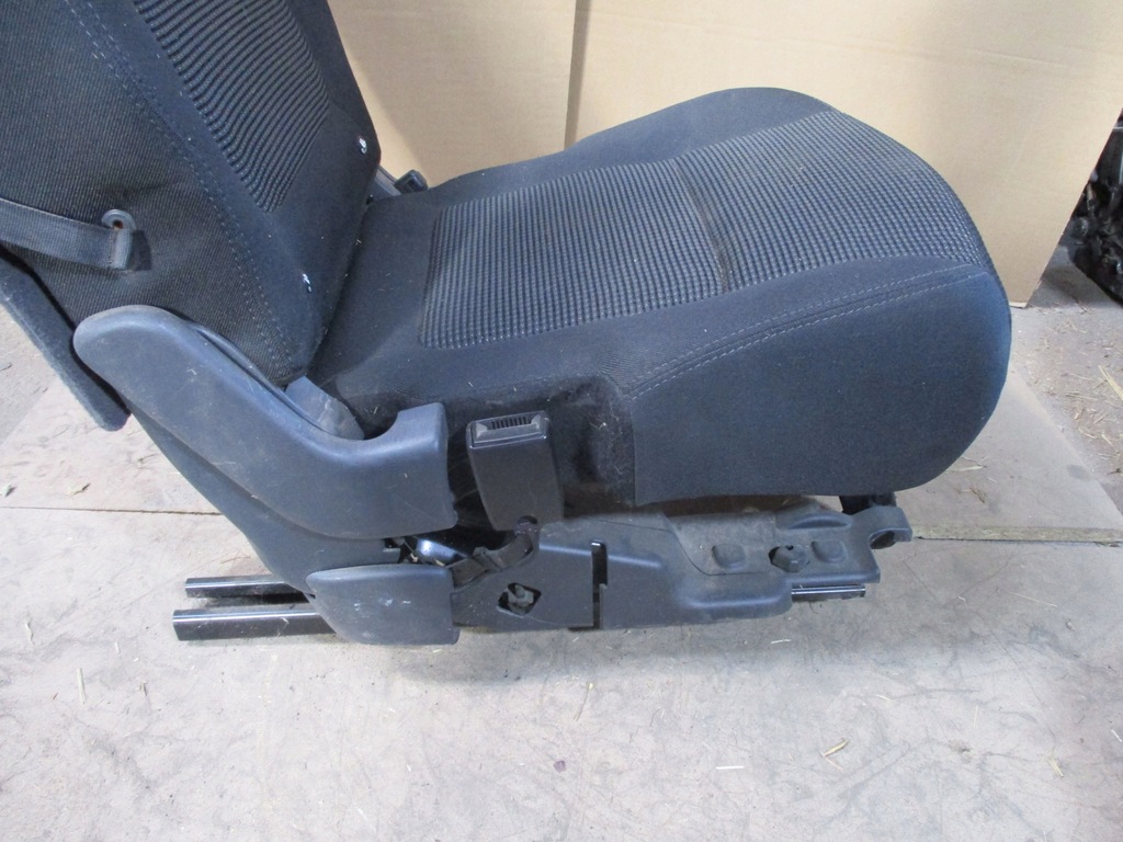 фото №8, Сиденье средний задняя peugeot 5008