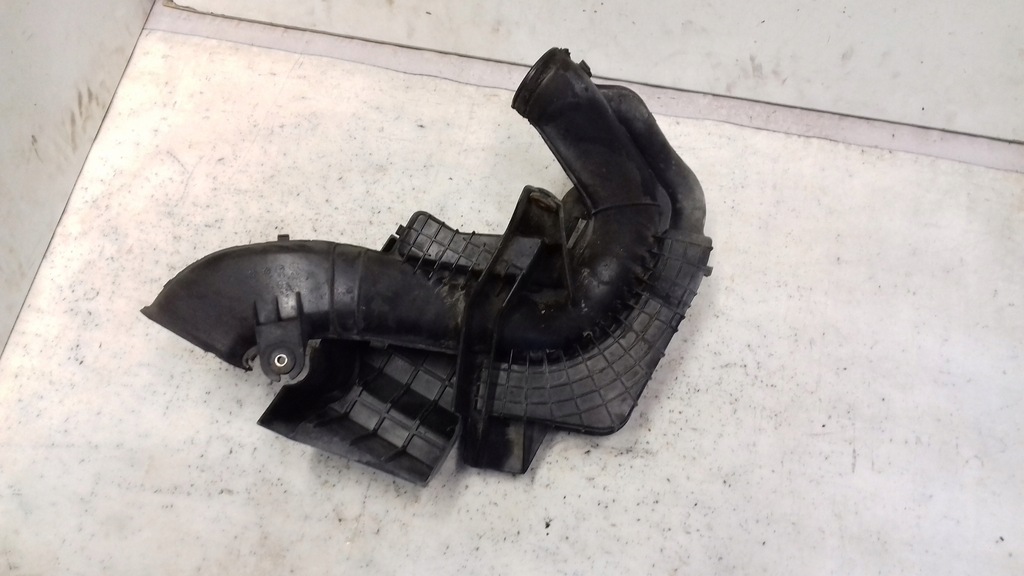 фото №6, Резонатор воздухозаборник воздуха mazda 3 bk 2.0 16v 03-09
