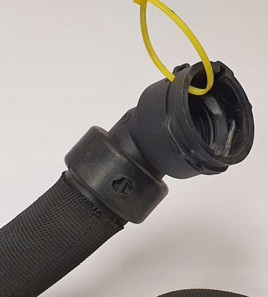 фото №2, Wąż труба wody audi a4 b6 2.0 fsi 8e0121049