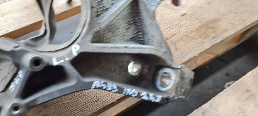 фото №7, A4 b9 8w кронштейн кронштейн кронштейн підрамник ліва лівий перед 8w0399295e a5 8w