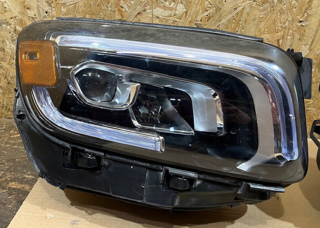 фото №11, Idealny kpl.przod mercedes glb x247 amg led w колір 696 1