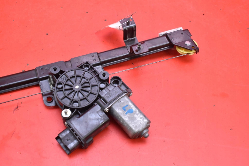 Подъемник стекло левый перед eu 1368918080 peugeot boxer 3 iii рестайлинг  14- в Украине