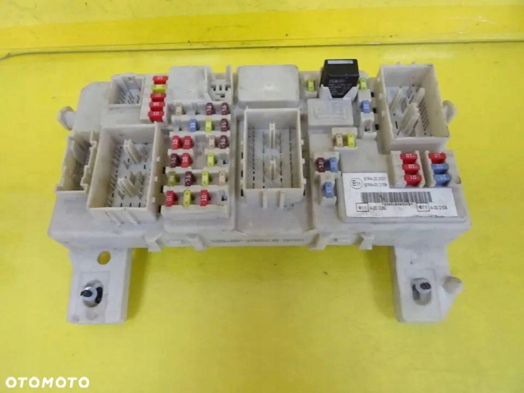 Купити Коробка запобіжників ford focus 7m5t-14a073-db nr59