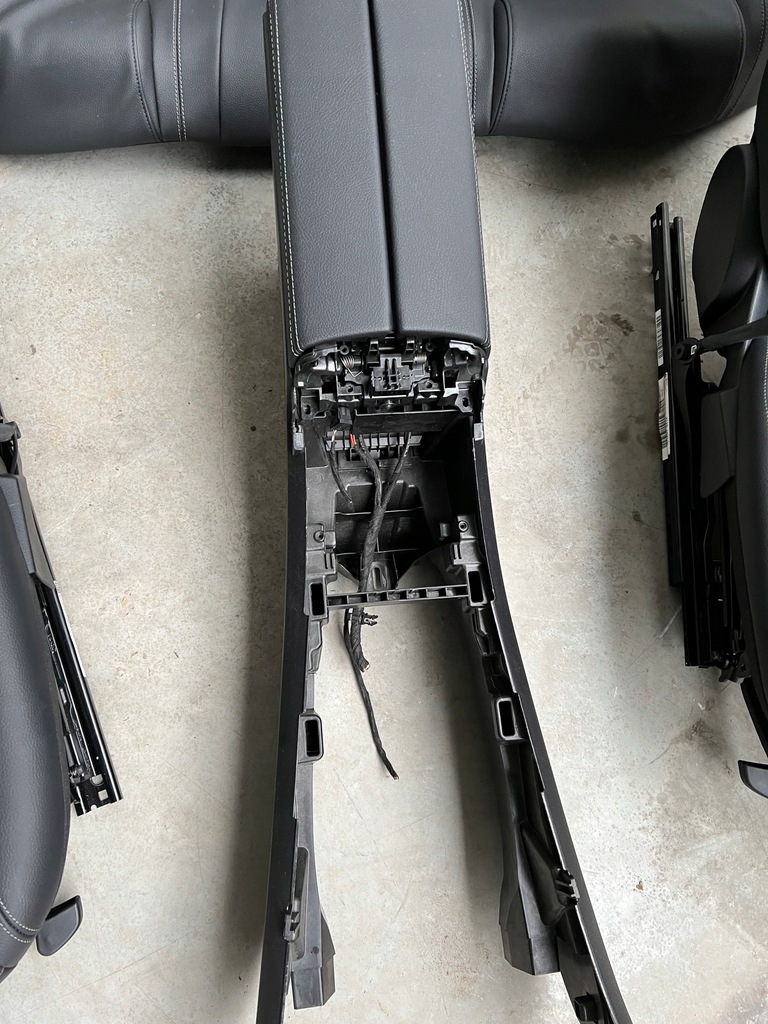 фото №7, Сиденья заднее сиденье пластики mercedes a-klasa w177 sedan