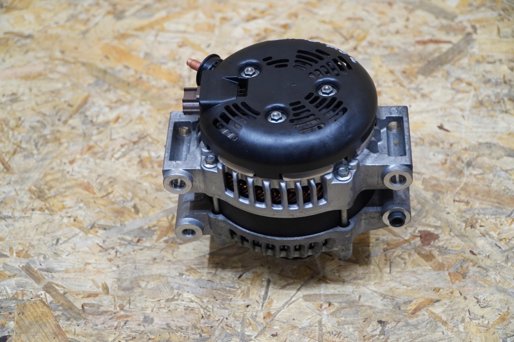 Генератор p04801835ac jeep cherokee wk2 levante 19r 3.0 crdi оригинал 14- Киев