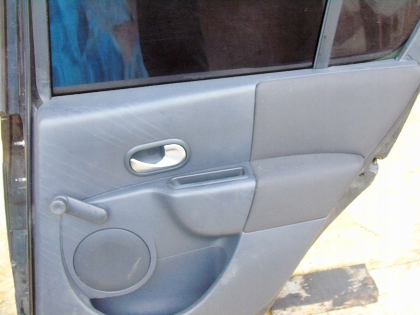 фото №11, Дверь правый задняя nv676 renault modus 2007 чёрный стекло