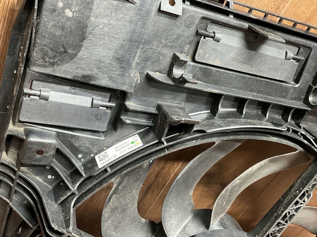 Вентилятор радіатор bmw x1 u12 x2 u10 u06 mini countryman u25 9846921. Недорого