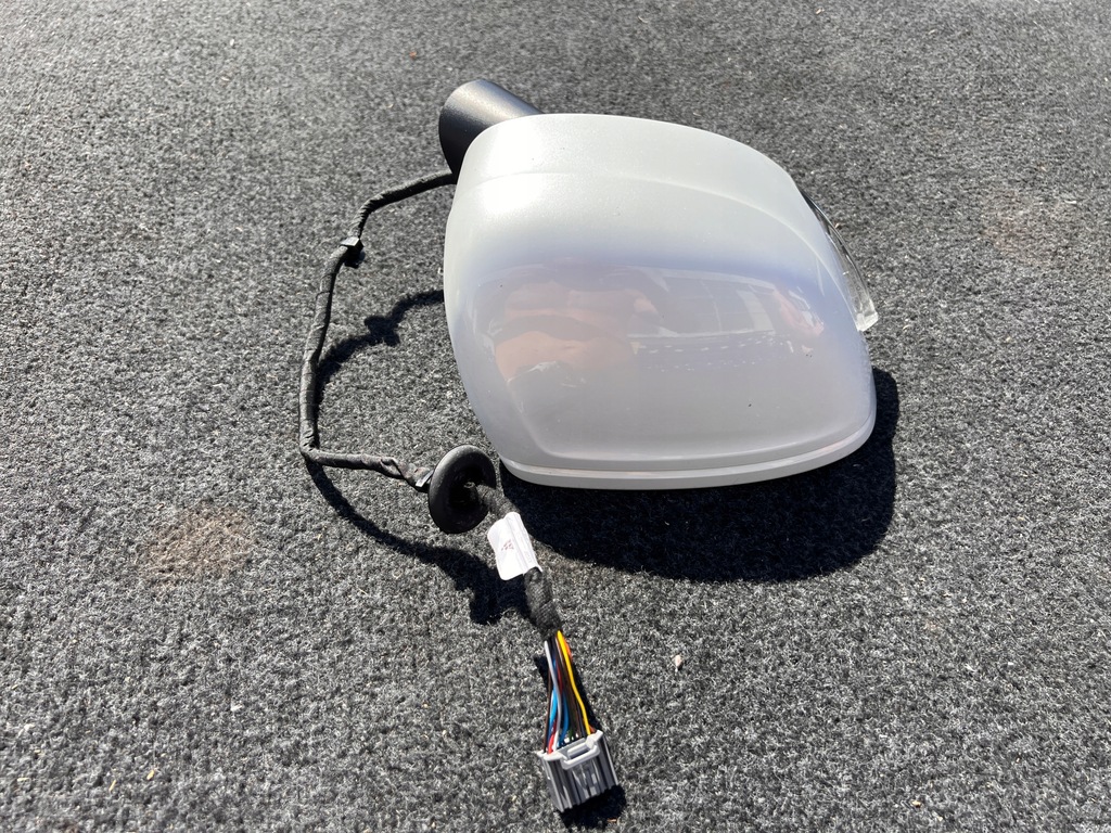 фото №1, Volvo v90 ii зеркало правое 12 pin 707