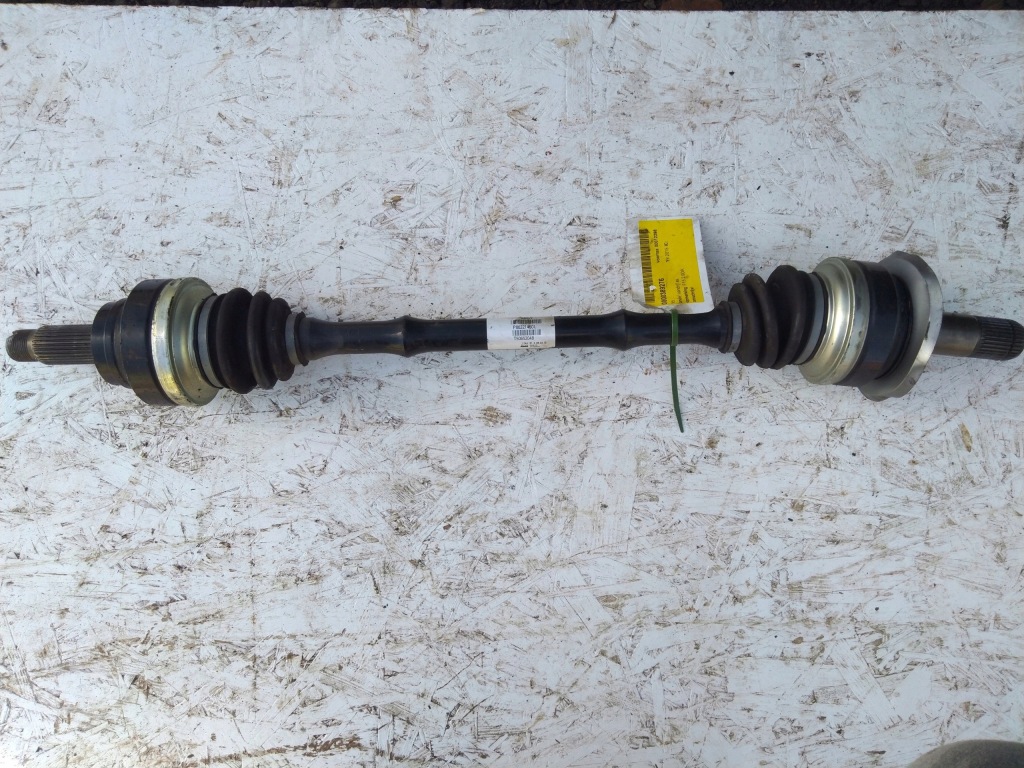 Купити Bmw x5 f15 2.0 d привідний вал правий задня 863214601