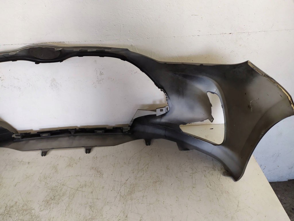 Бампер передні  передній toyota yaris iv 52119k0050 Зі Шроту