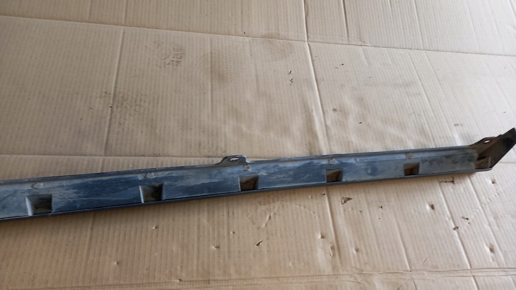 фото №7, Молдинг порог левая 30618432 volvo s40 v40 00-04r