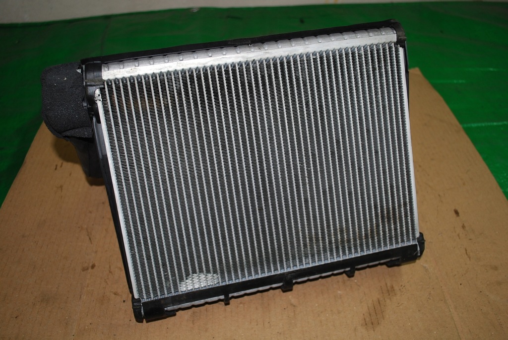 фото №7, Радиатор отопителя кондиционера audi a6 c6 euro