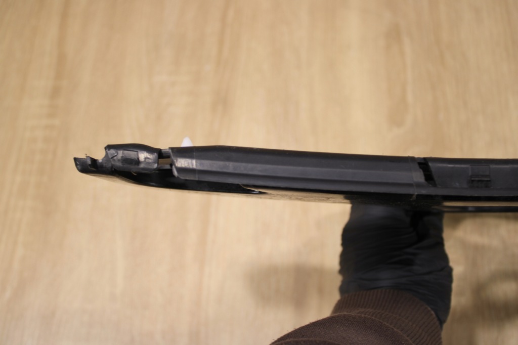 фото №5, Направляющая кронштейн бампера правый задняя renault megane ii cc cabrio