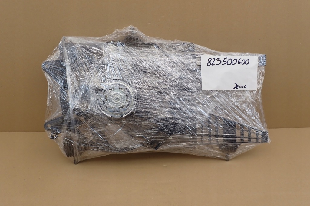 Вентилятор радіатора fiat 1.3 jtd punto ii ypsilon musa idea 51760613 Доставка