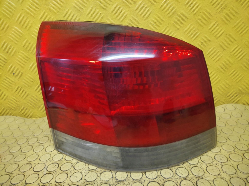 фото №1, Opel signum лампа левый задняя 13159861