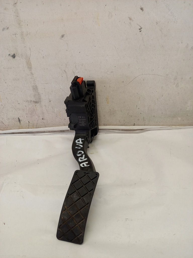 фото №1, Педаль газу seat arona 2q1723503