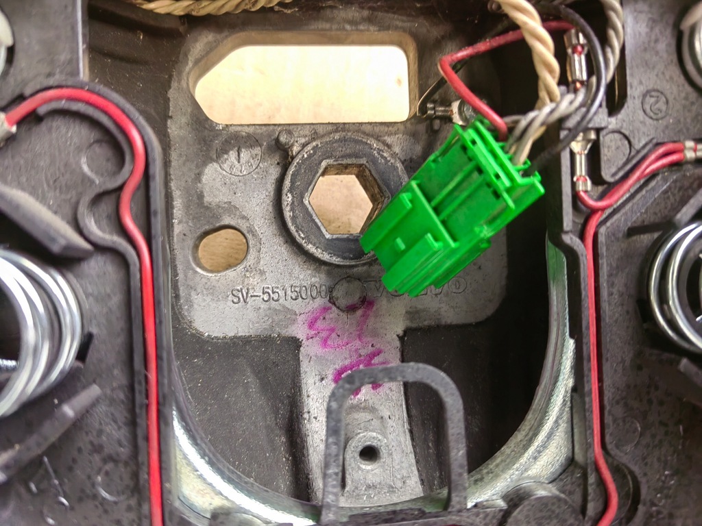 фото №6, Повітропровід шкіра мультифункція volvo v50 s40