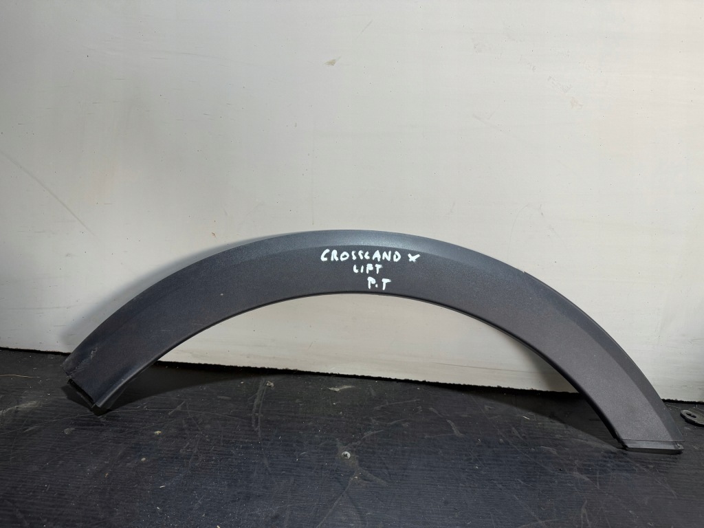 фото №1, Opel crossland x молдинг захист крила правий задня 13482072