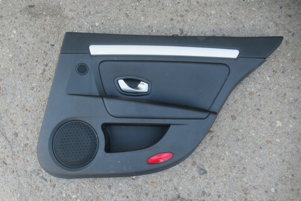 фото №1, Renault laguna iii обшивка дверь правый задняя кожа