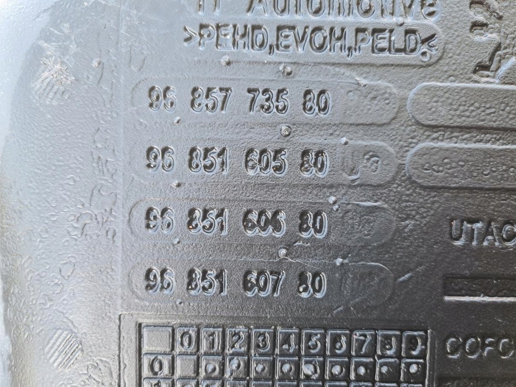 Bak бак топливной  citroen c3 2 9685773580 1.4 1.6 16v 8v vti бензин Цена