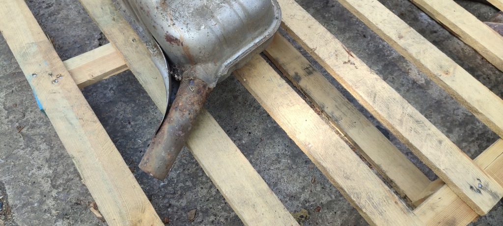 Гаситель конечный левая задний левая задний audi a4 b6 1.8t 8e0253611fp с Разборки