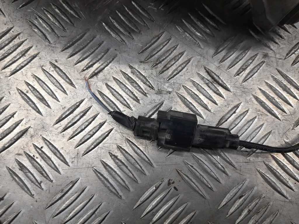 фото №5, Chevrolet corvette задня ліва підшипник i ступиця kół