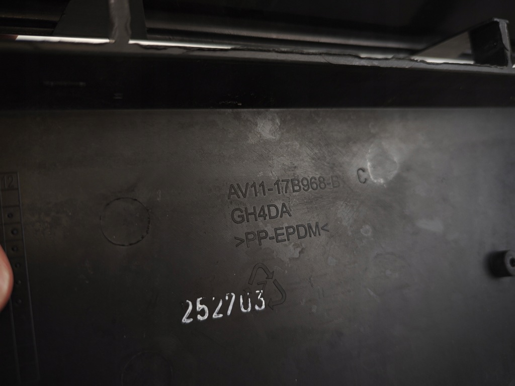 фото №12, Ford b-max 12-17 решітка радіатора решітка радіатора радіатора бампера перед av11-17b968-b