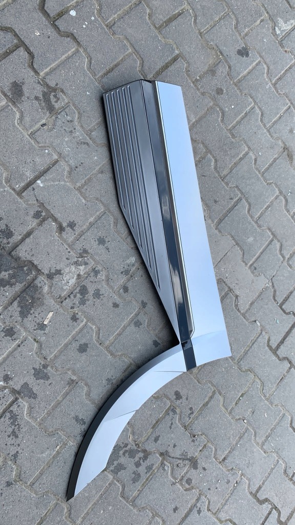 фото №2, Hyundai ioniq 5 2020- молдинг na двері задні праве