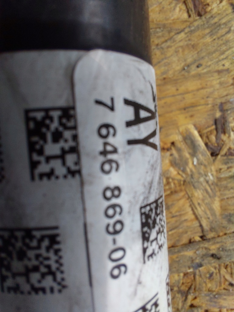 Приводной вал задний  правый  левая mini countryman f60 7646869 в Украине