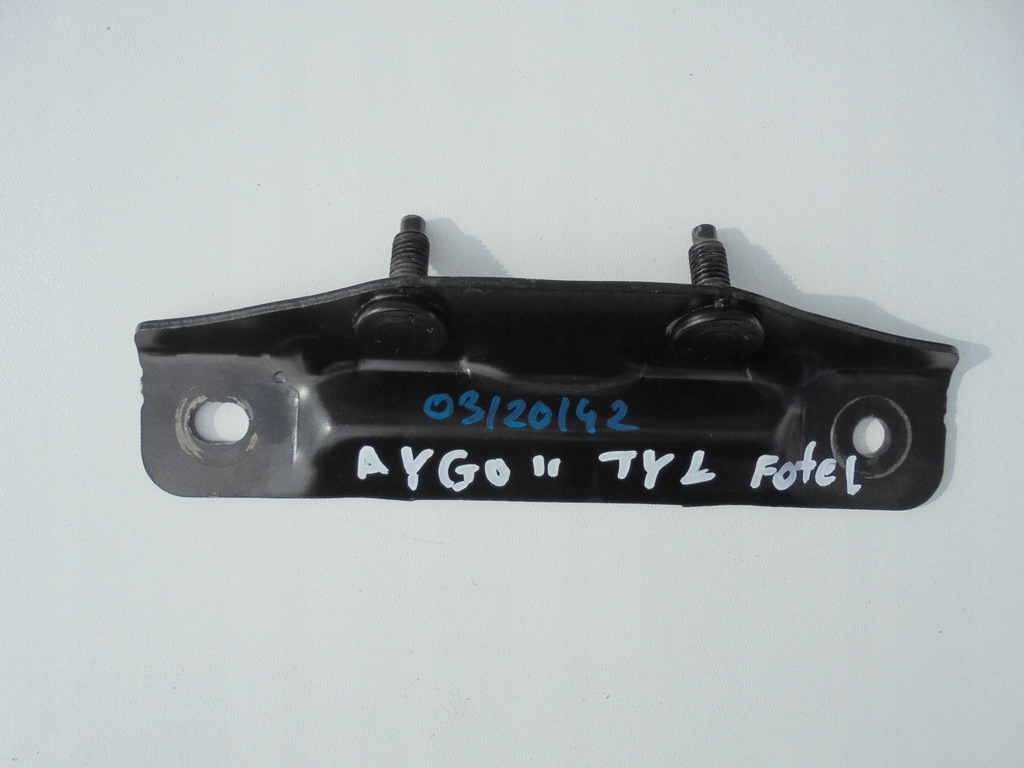 фото №2, Toyota aygo ii кронштейн сиденье задняя rok 2014-