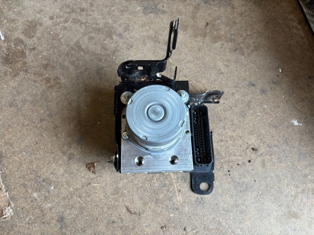 фото №1, Citroen c4 iii e-c4 насос abs 9835100780