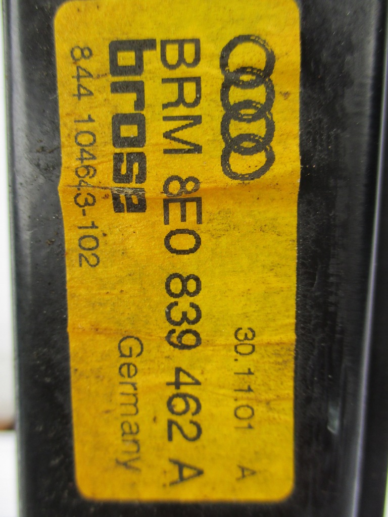 фото №6, Рамка, підйомник, скло правий задня audi a4, b6 kombi