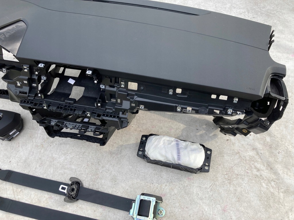 фото №7, Skoda fabia 4 iv lift приборная панель приборная панель консоль подушки безопасности ремни