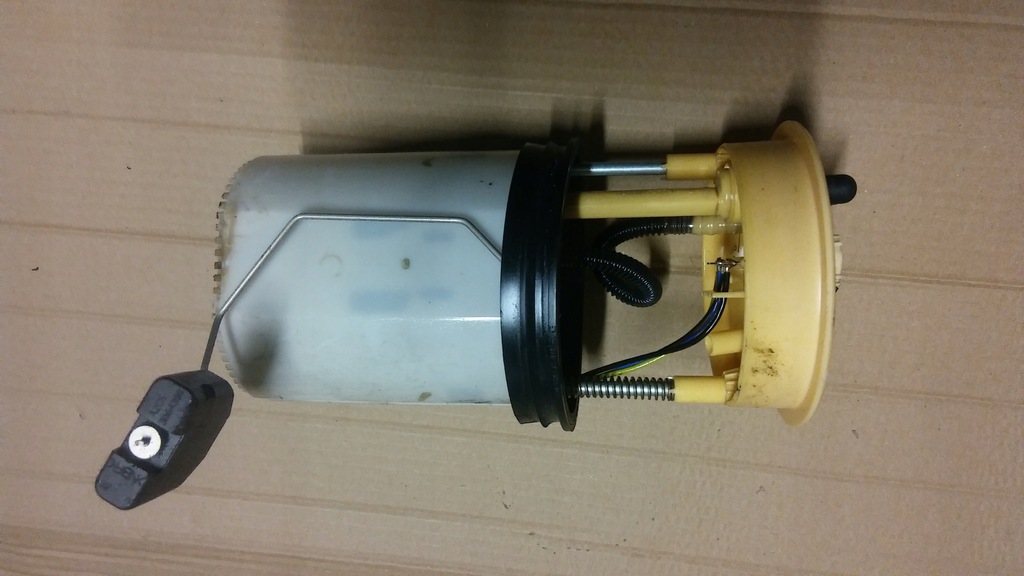 фото №2, Помпа топлива 1.6tdi seat toleod iv skoda rapid