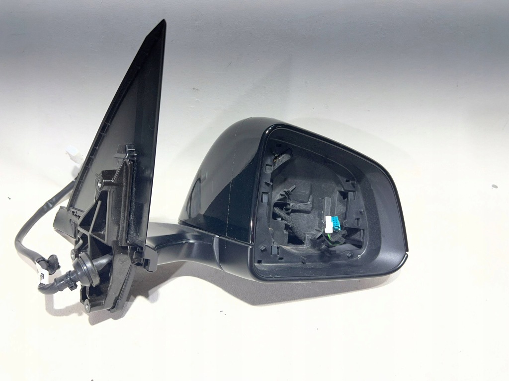 Купити Дзеркало праве tesla model y 11pin a1001482