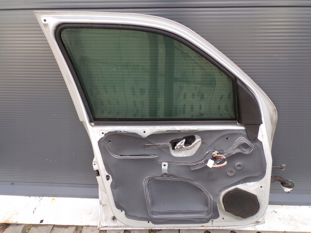 фото №7, Дверь левая передние mazda tribute