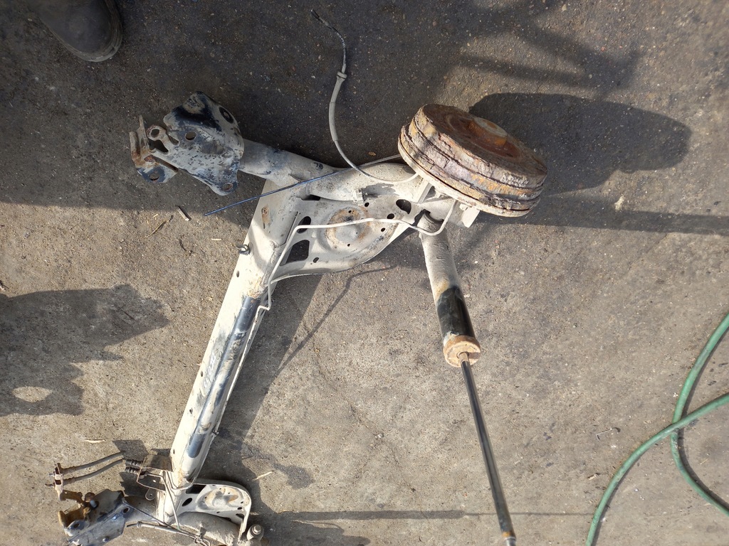 фото №3, Балка задняя oś подвеска задняя renault clio iii