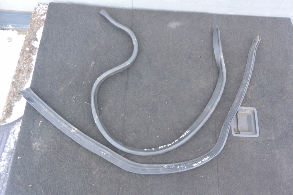 фото №1, Прокладка капот mercedes kpl gl x164 ml w164